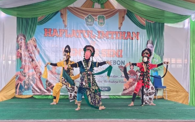 Haflatul Imtihan dan Pentas Seni MTsN 4 Cirebon Berlangsung Meriah dan Sarat Makna